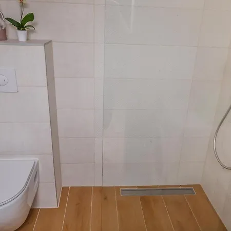 Villa Zlatno Sunce In The Hills Near Trogir Vrsine