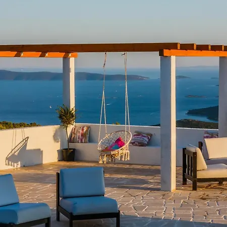 Villa Zlatno Sunce In The Hills Near Trogir Vrsine