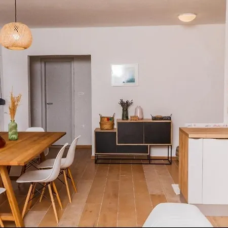 Zlatno Sunce In The Hills Near Trogir Vrsine